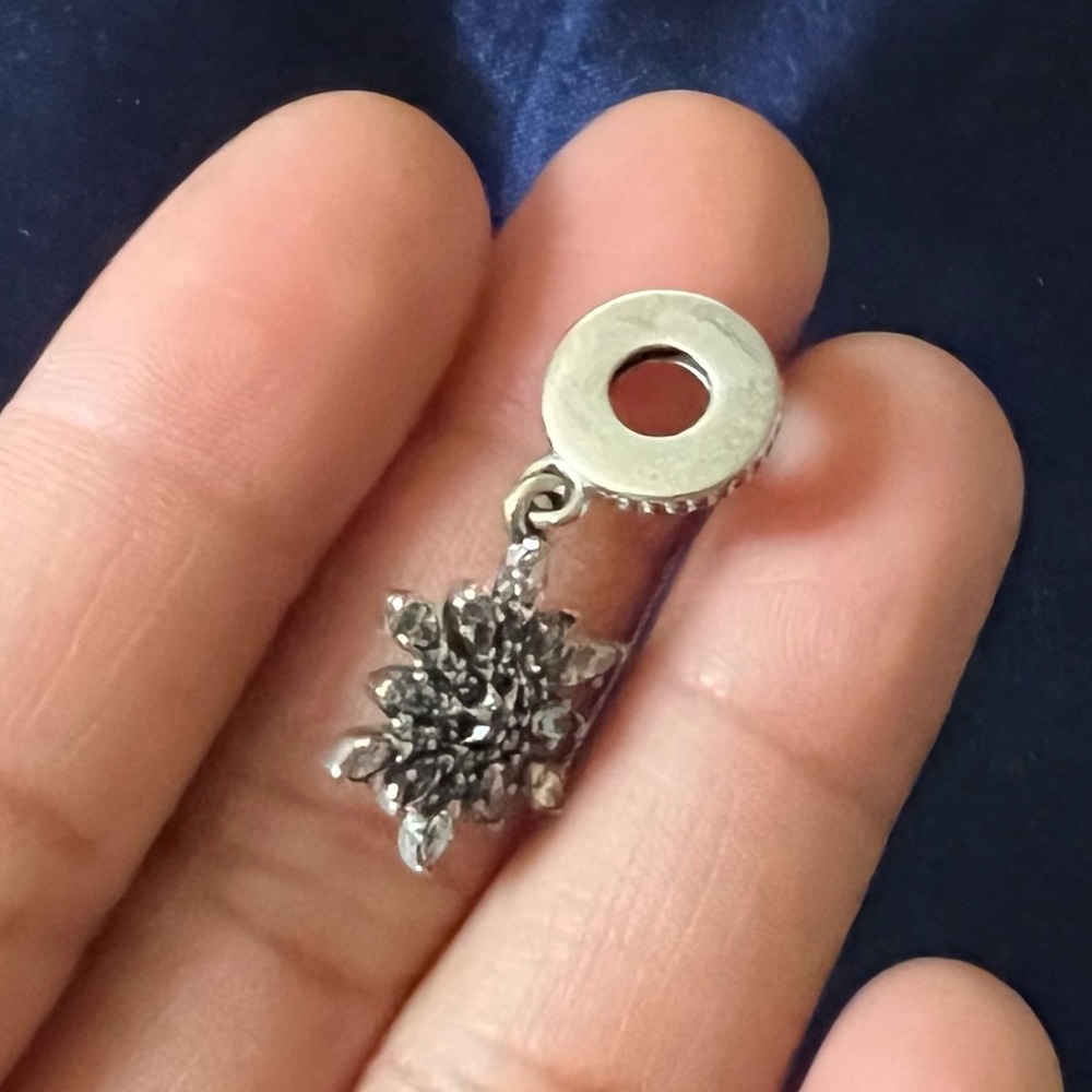 Retired Pandora Crystalized Snowflake Dangle Charm With Clear Cubic Zirconia - Picture 8 of 9